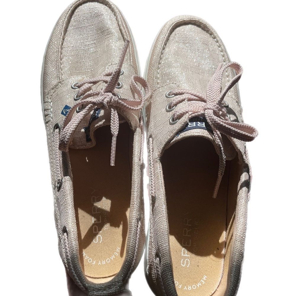Sperry Top Sider Rose Gold Boat Shoes, Girls size 4/woman’s 6